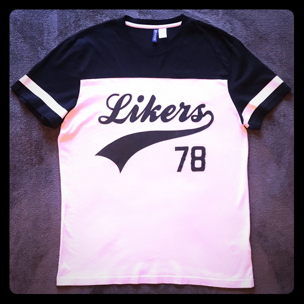H&M Divided Likers T-Shirt